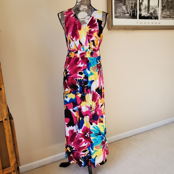 Antthony Dresses & Skirts - Bright & Beautiful Floral Maxi Dress Sz. S
